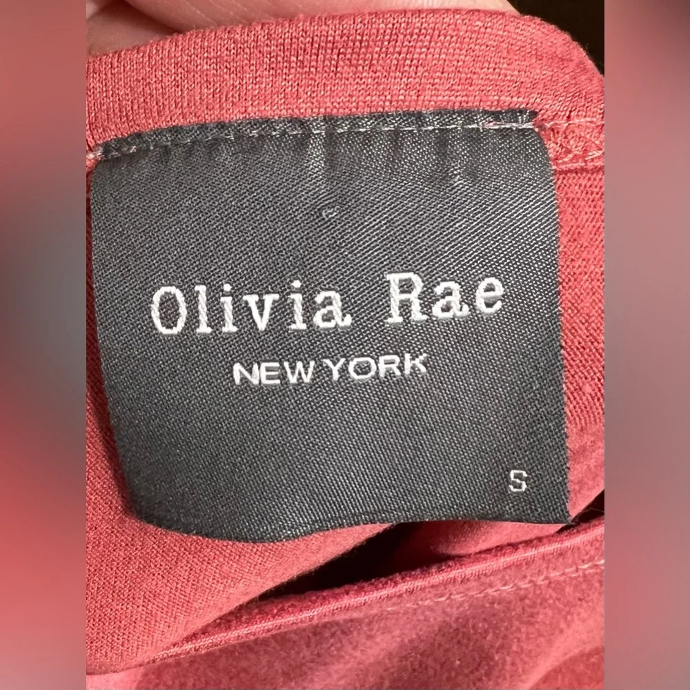 Olivia Rae New York Coral Cropped Tank - Buttery Soft Casual Activewear